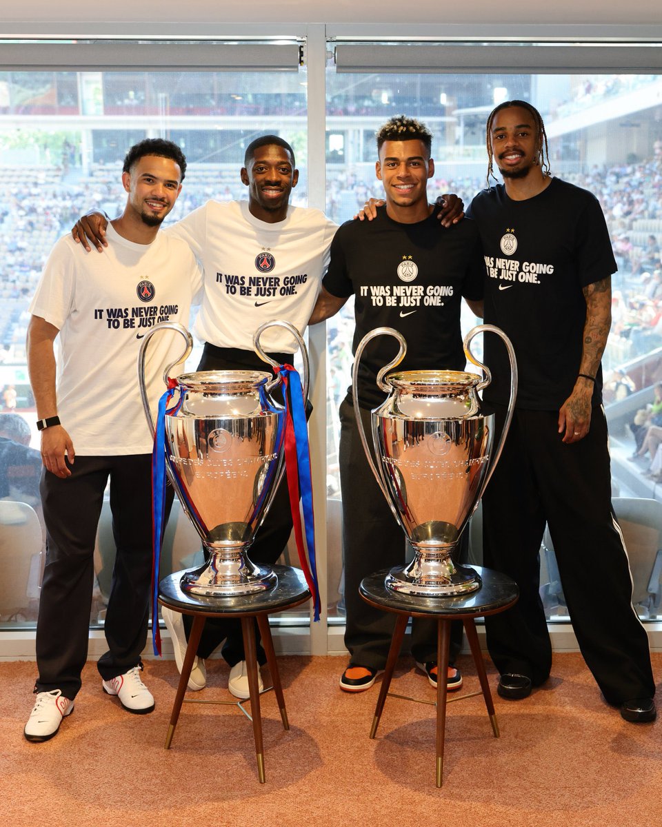 abou_075's tweet photo. BACK TO BACK BABY 🔴🔵⭐️⭐️ https://t.co/rRXb3gRcll