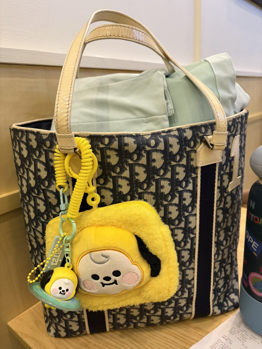 MsForty's tweet photo. 'Morning 🌤️ Chimmy! 
On my classic CD Trotter. 

#jimin #bts #babyarmy #bt21 https://t.co/jr0Q1shMX7