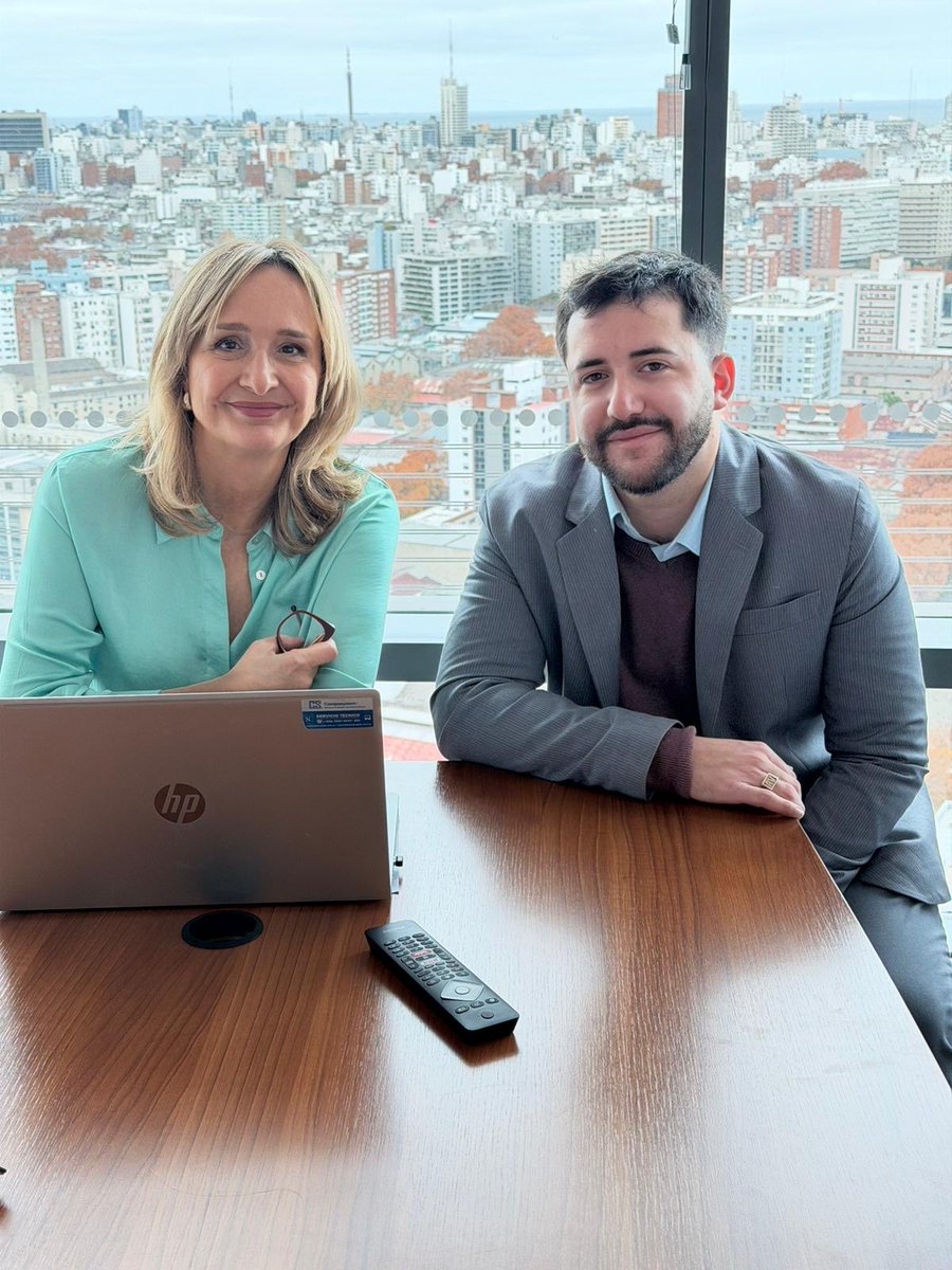Alevaccaro40's tweet photo. Hoy me reuní con @lauraraffo para conversar sobre inteligencia artificial, innovación y otros temas de actualidad vinculados al futuro del Uruguay. https://t.co/bYSL2ytKIs