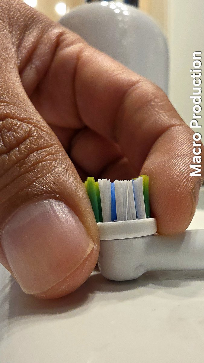 Macro_productio's tweet photo. Micro-dentists in action... or perhaps at the mercy of the giant? 👀 https://t.co/jR6aL1aoeT