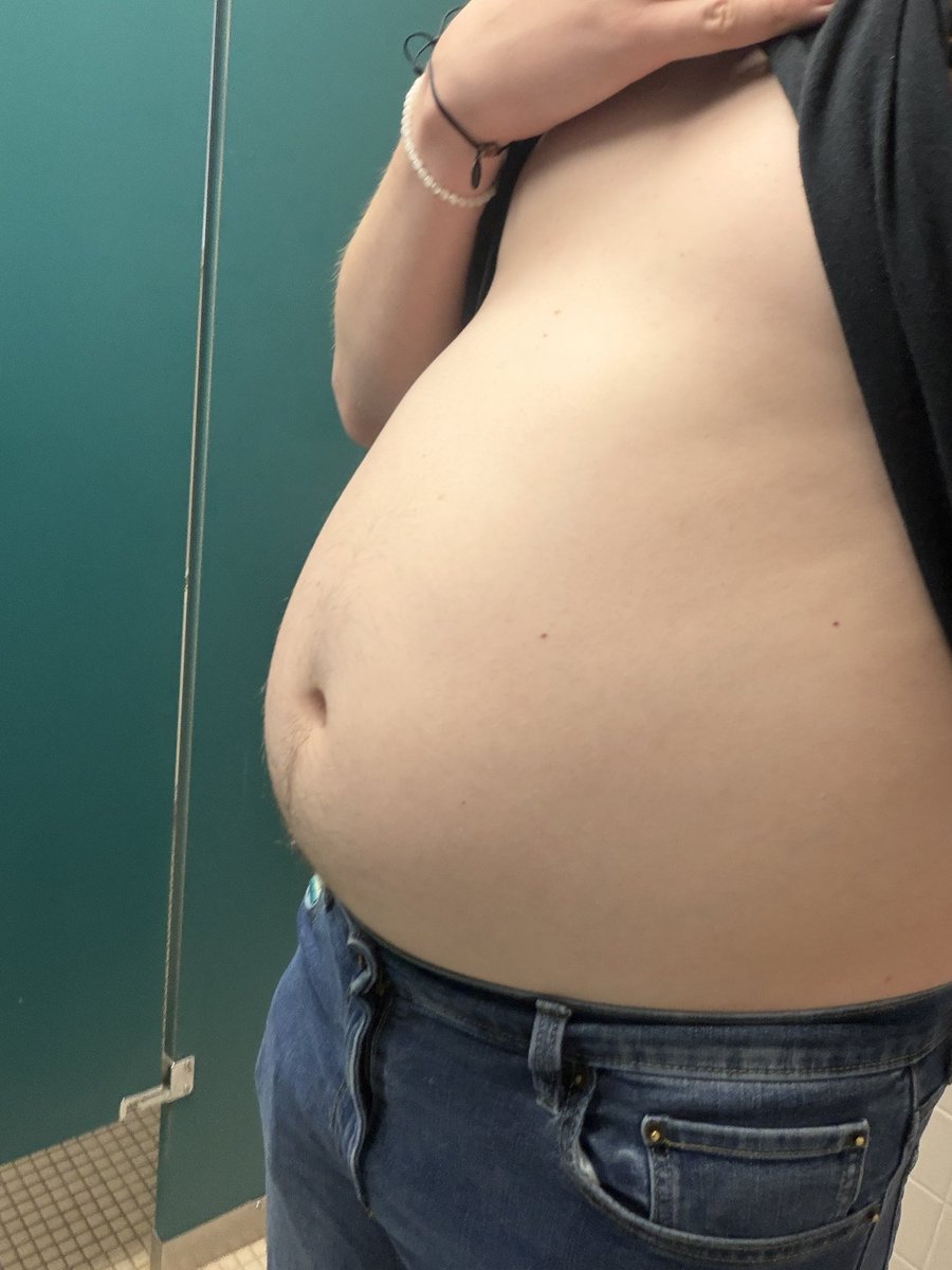 luc_raccoonAD's tweet photo. chugged two boosts before work.

need more. https://t.co/3bchmUBWlH