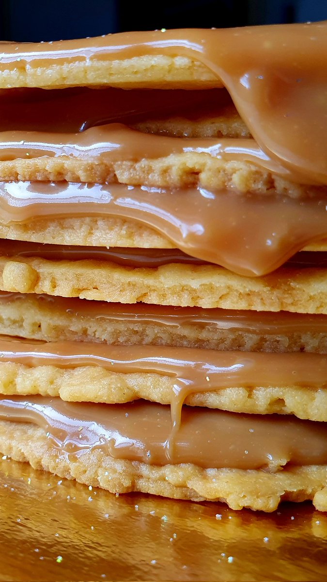 Peque de los postres tweet media