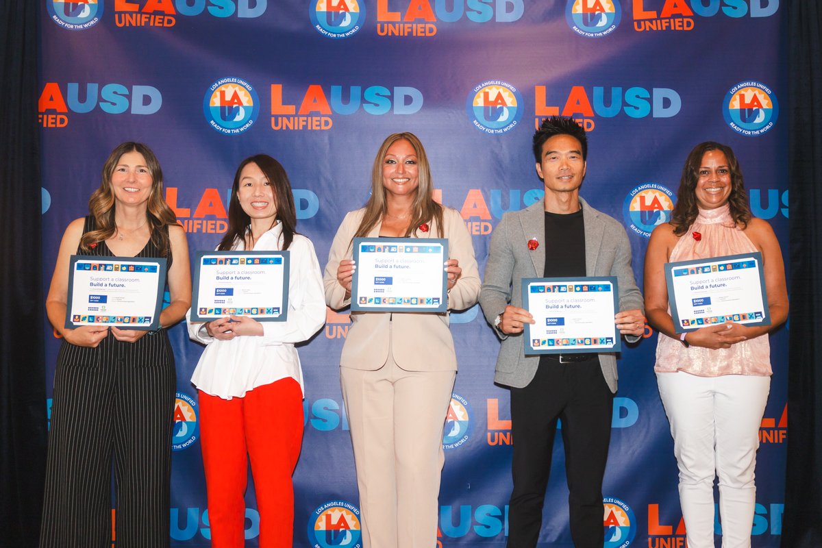LAUSDHR's tweet photo. We are proud to announce the five teachers advancing to the 2026 LA County Teacher of the Year! Congratulations to: Congratulations to: ✨Henree Haitkin✨Ann Erynna Yap✨Bao Cao✨Latrese Martinez ✨ https://t.co/0FqnCIGcxe