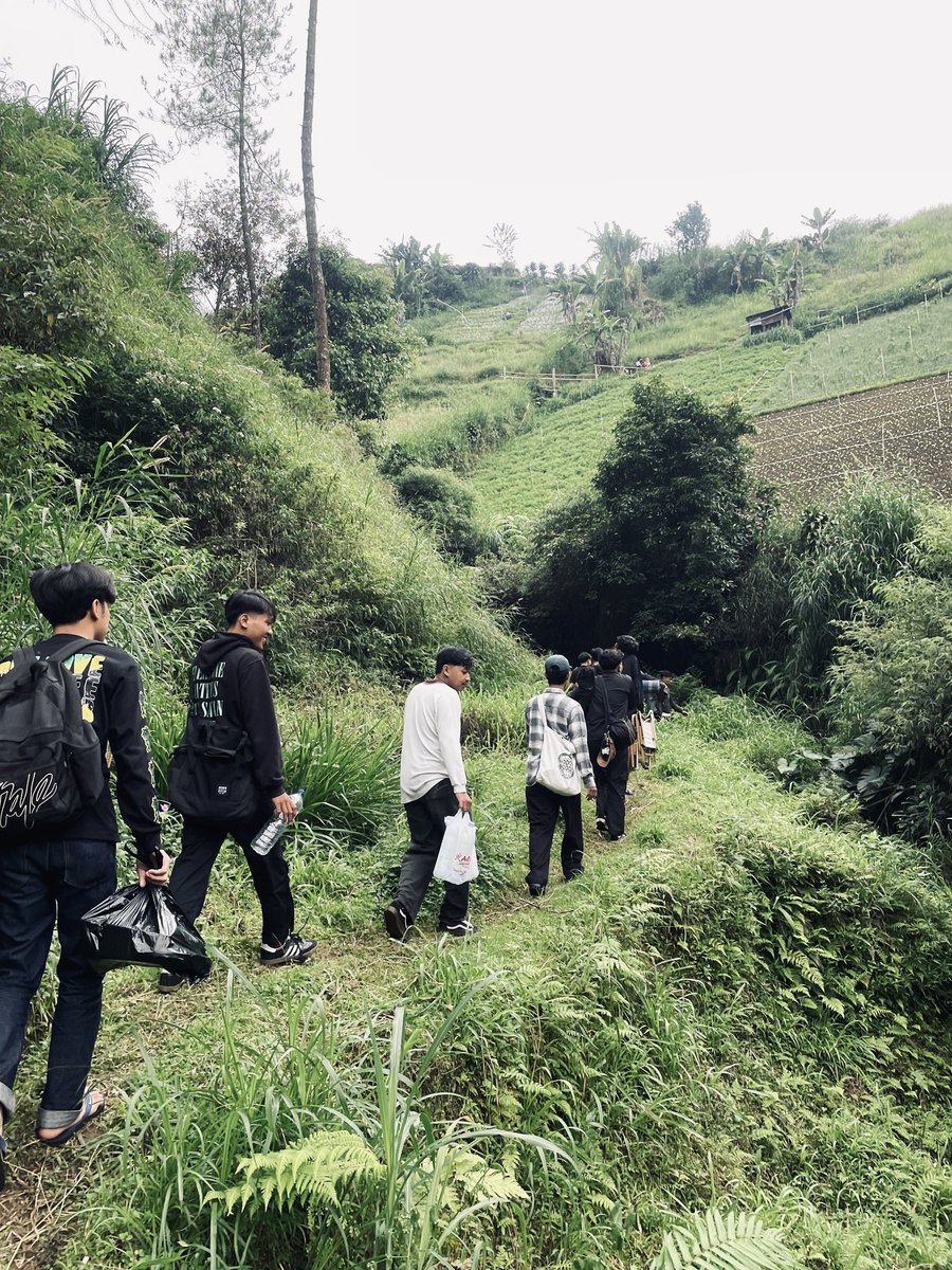 rapzyouth23's tweet photo. heyaxxx https://t.co/Lbk3AGxEYx