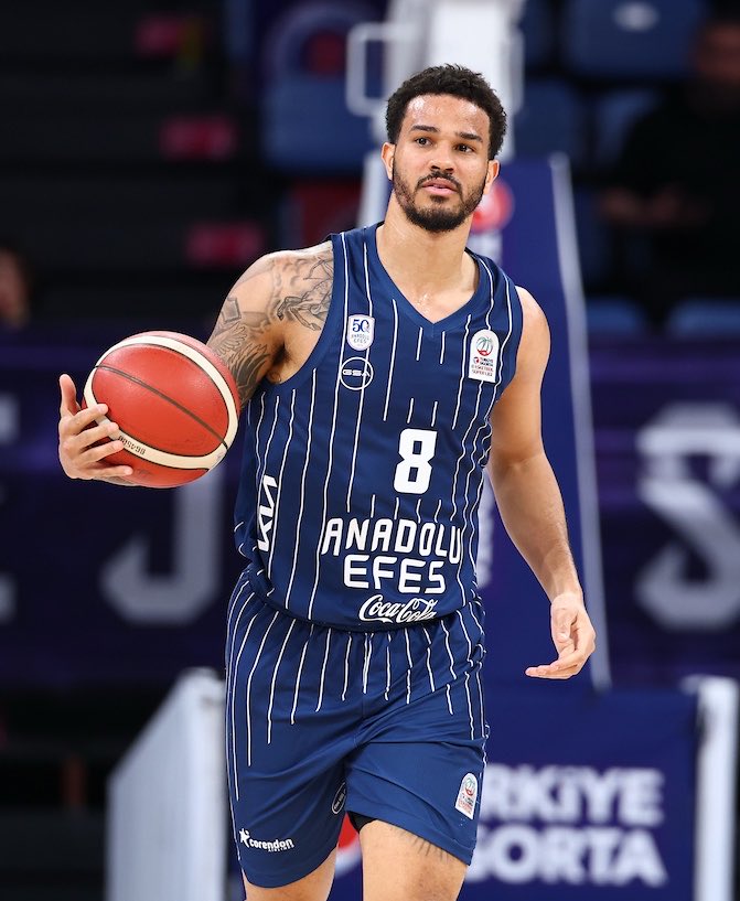 TIMEOUTBASKET's tweet photo. 🌪️ Anadolu Efes’in Fenerbahçe Beko karşısındaki fırtına gibi performansı son çeyrekte kabusa döndü: Yalnızca 8 sayı!

🟢 6-21
🟢 21-34
🟢 36-51
🔴 24-8

👀 Maçı Fenerbahçe Beko 60-59 kazandı. https://t.co/iSna64IvxT