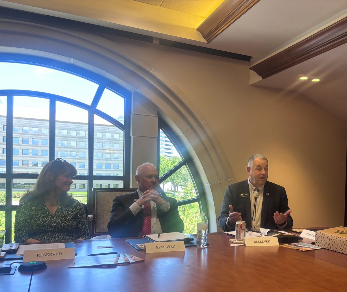 SenSimpsonCO's tweet photo. Last week, I joined the @ColoradoBRT for a legislative discussion on the 2026 session.
Thank you for the opportunity to discuss the challenges and priorities facing Colorado’s business community. I will continue advocating for solutions to  keep Colorado competitive. https://t.co/Fj1GYKKhcW