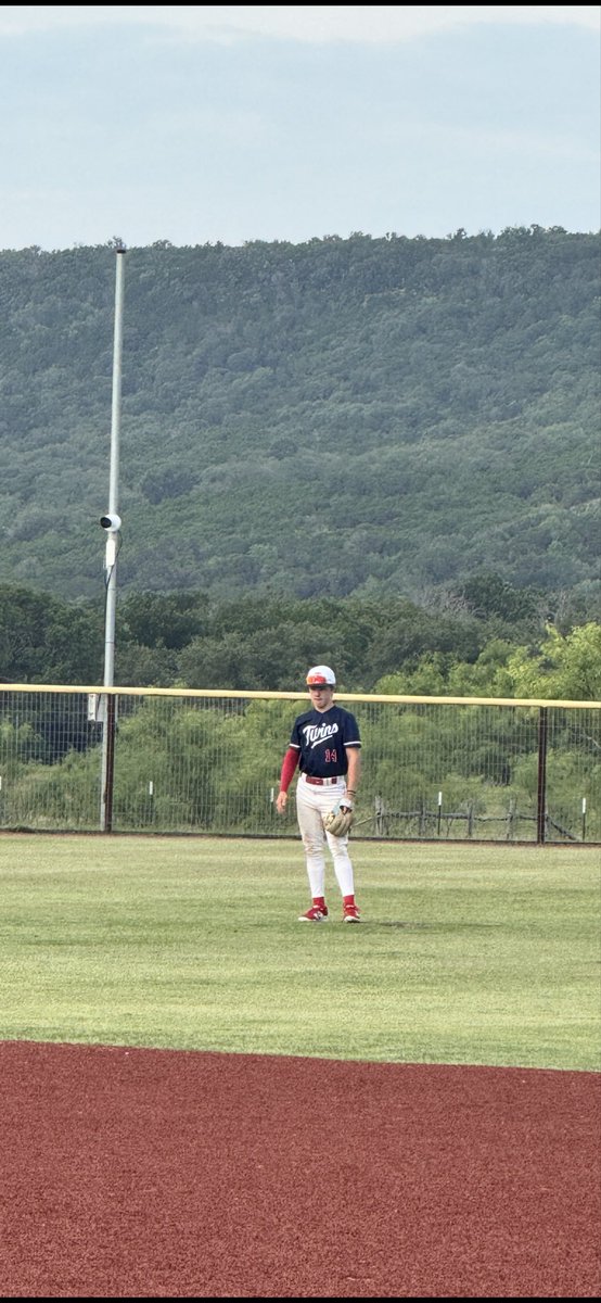 ranceriley80's tweet photo. @KnoxRiley14 made the tournament leader board in multiple categories for Rocker B 13U.  At the plate he batted .600 on the tournament with 1 HR.  On the mound he had 15 K’s in 7innings https://t.co/W81WAKqZKr
