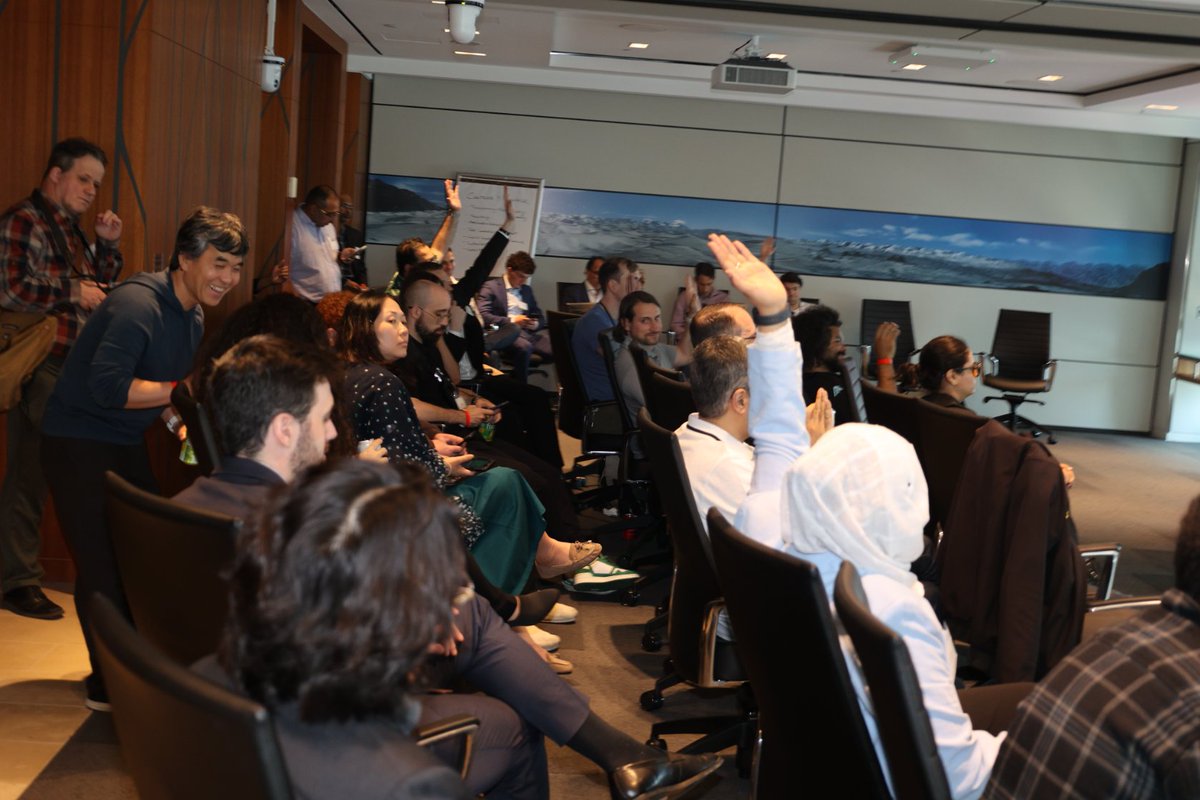 Web3To's tweet photo. Digital Asset Summit Canada 2026 is officially in the books 🇨🇦🍁

What an incredible day of conversations around digital assets, stablecoins, tokenization, AI, payments, banking, regulation, capital markets, compliance, and the future of Digital finance in Canada!

A huge thank you to our world-class speakers who shared their expertise, insights, and vision for the future.

Thank you to everyone who joined us Downtown Toronto.

👇 Highlights from an amazing day: