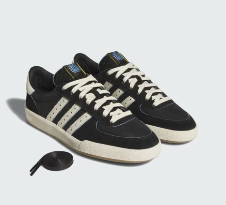 SOLELINKS's tweet photo. Ad: Dropped today: Thrasher x Argentina x adidas Collection

Glenburn:https://t.co/FXYdykYLha
Apparel:https://t.co/wR6Utnyf4z https://t.co/pWJlXdHy4c