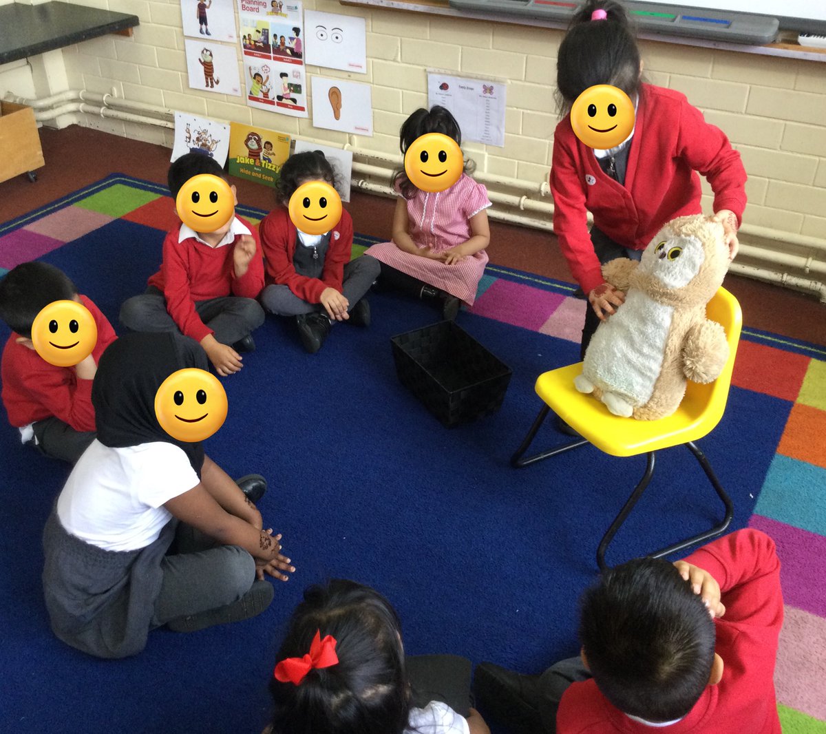 LeighPrimary's tweet photo. In maths today Nursery/Reception children did really well remembering their positional language. They could easily say and place the owl on, under, next to the chair and in the basket. @voice21oracy #Maths #PD #relationshipbuilders #memorymakers #lifelonglearners #Article28 https://t.co/tAhSTPP5PX