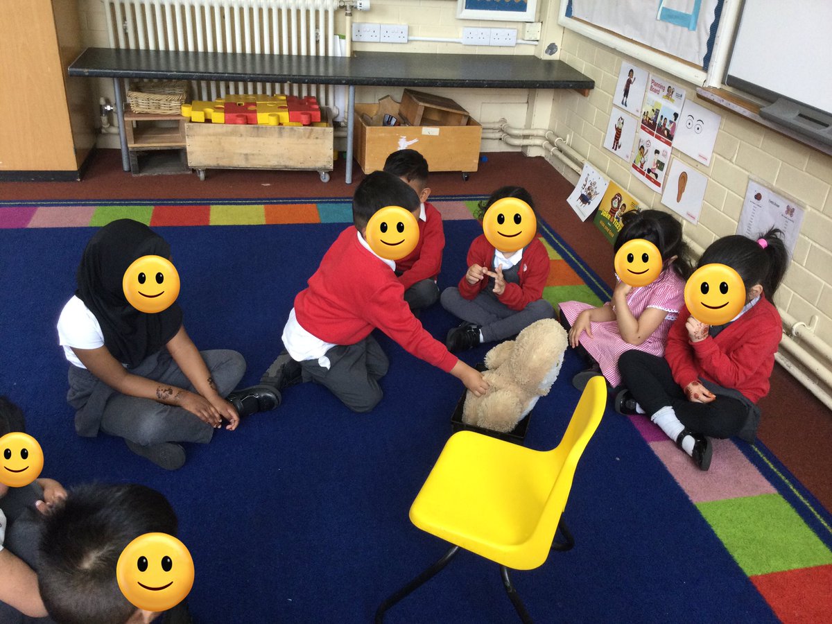 LeighPrimary's tweet photo. In maths today Nursery/Reception children did really well remembering their positional language. They could easily say and place the owl on, under, next to the chair and in the basket. @voice21oracy #Maths #PD #relationshipbuilders #memorymakers #lifelonglearners #Article28 https://t.co/tAhSTPP5PX