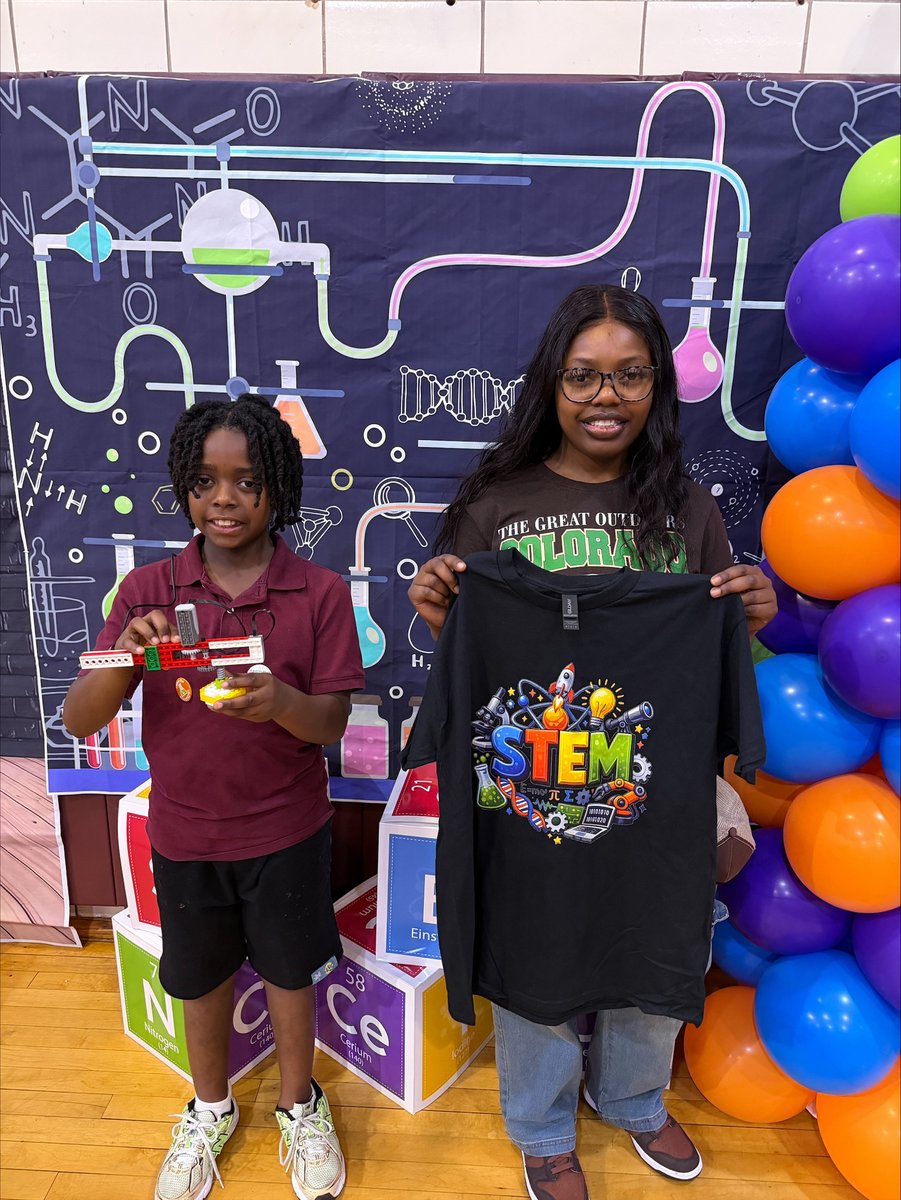 CREATE_Chicago's tweet photo. @CreateProgram witnessed an incredible S.T.E.A.M. showcase at Foster Park!

CREATE is grateful to be a supporter of a school community that invests in its students. The future is in great hands!

#STEAM #FutureLeaders #EducationMatters #StudentSuccess #Innovation https://t.co/5sehPMDyNE
