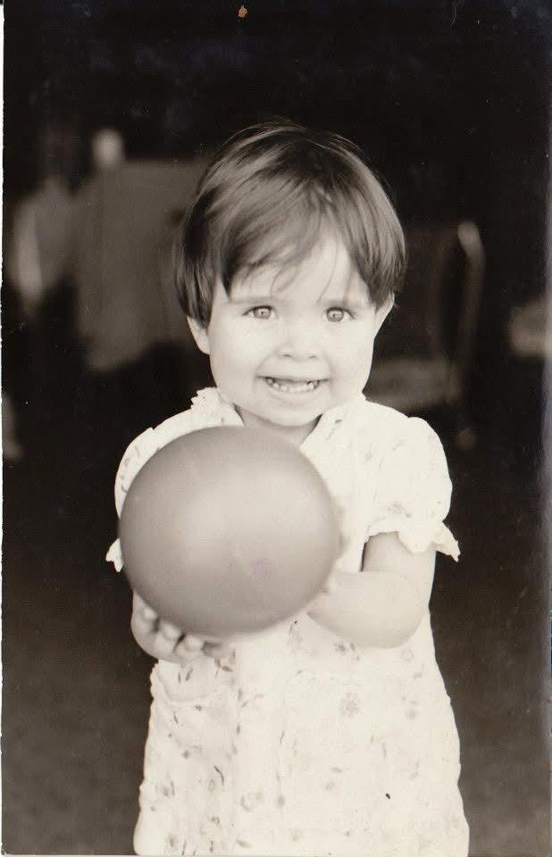 MerlynSonia's tweet photo. “Todas las personas mayores fueron al principio niños aunque pocas de ellas lo recuerdan” Antoine de Saint Exupery. Por una mejor memoria para un mundo mejor. Feliz día del niño https://t.co/jftl5kukhZ