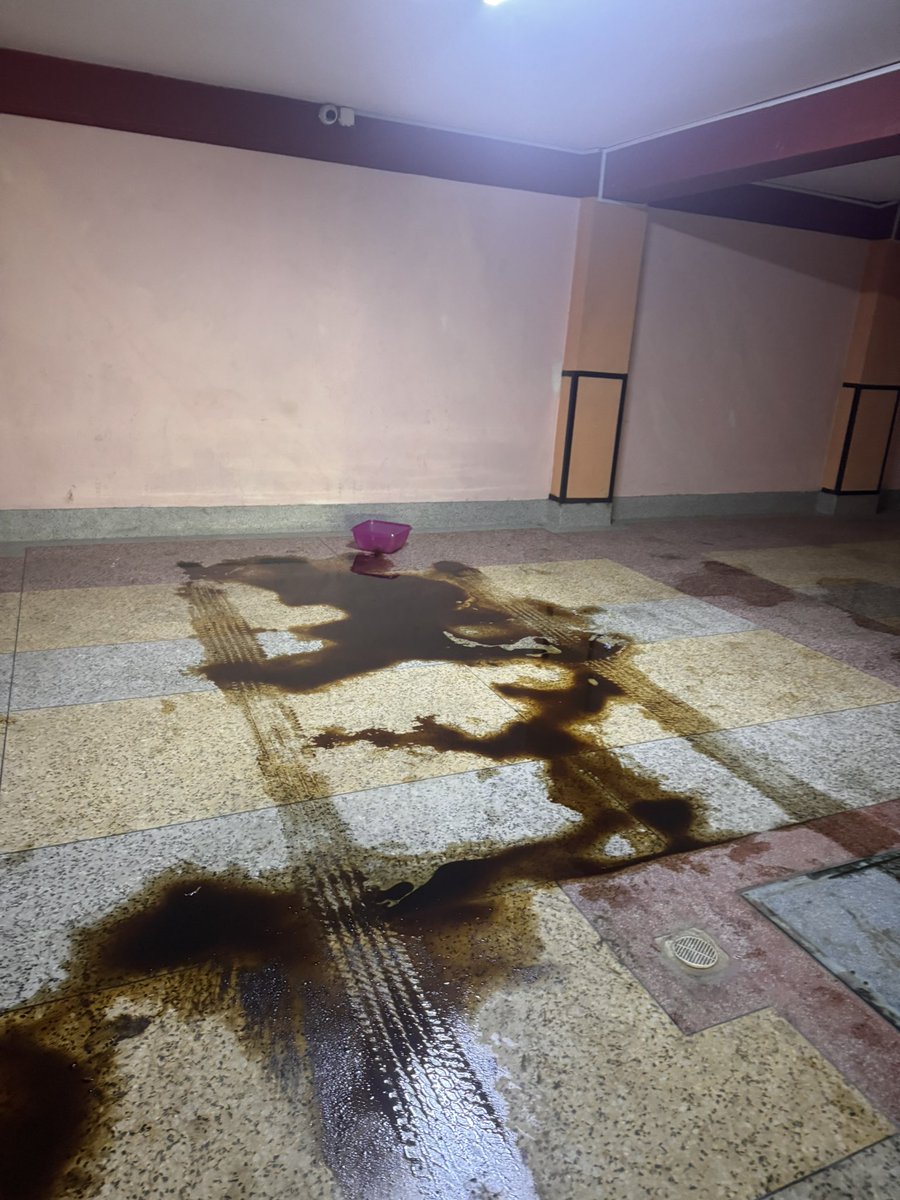 Kaluluu's tweet photo. So arteon has a plastic oil drain cork

It has done my G bad https://t.co/6bLtun9YzU