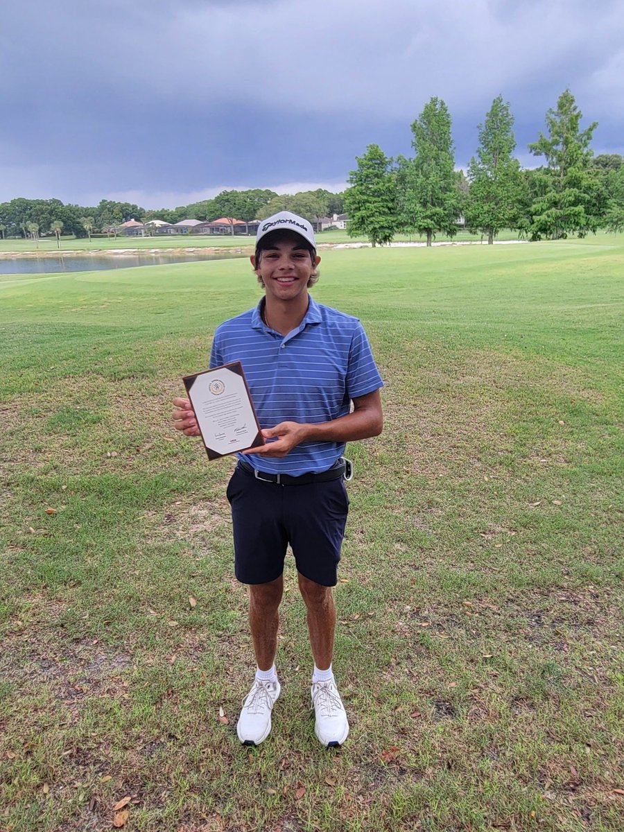 fsga's tweet photo. Six tickets. One day. 🔥

Five players qualified for the 78th U.S. Junior Amateur (pictured: David Kim &amp; Charlie Woods), while Ava Zhang advanced to the 77th U.S. Girls' Junior Championship through today's qualifier. 

Full Boys' Junior Results: https://t.co/C8U92jvHtT https://t.co/f0Lde8xlSl