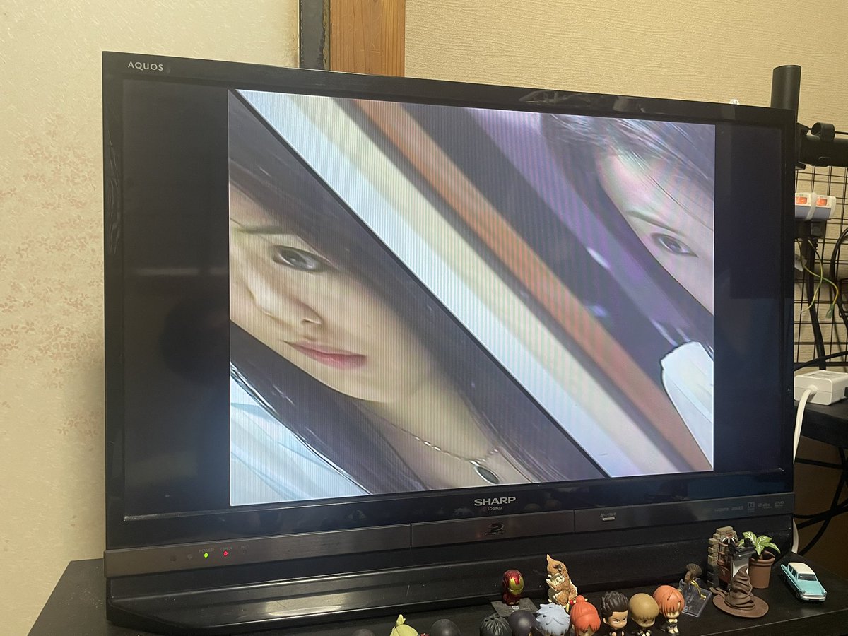 25Stsk's tweet photo. これはどんなトリック？w
1-4と1-5村人が消えた…の話だけこんな感じ、他のは普通に見れるし、スマホではこの話も普通に見れる。
テレビのせいか？

 #Netflix #トリック #村人が消えた https://t.co/PLG7l8Ko2f