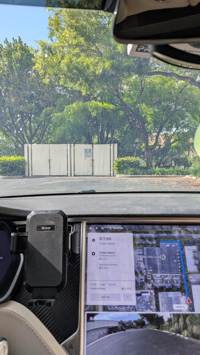 uvannex's tweet photo. Im sorry, but there HAS to be a way to report these sort of discrepancies so they can stop... On Apple maps and google maps they have one. https://t.co/nXQjbIKx2G