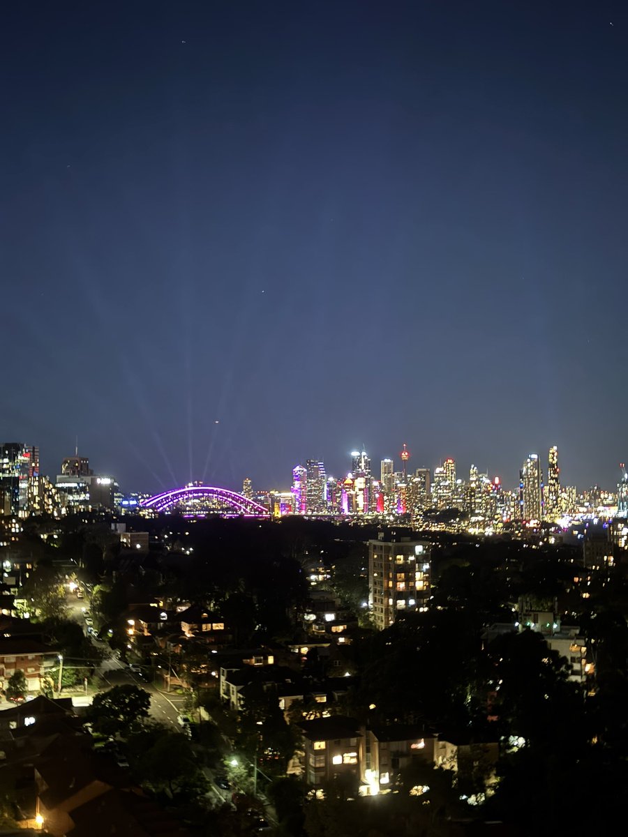 theIBAA's tweet photo. @petarbphoto Beautiful even from a distance, love vivid! 🌉 https://t.co/4MO3D99mqD