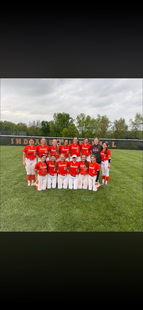 MayaJuozapaitis's tweet photo. So sad our season had to come to an end. We fell on a 2-1 loss to Milan in districts. But we still had a great season together going 24-10. Gonna miss these girls but now we jump into summer ball! @Tecumsehsball11 https://t.co/gJxn1pzkdh