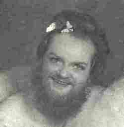 ItsMe__Dave's tweet photo. @UglyTexas @alphafox I thought I saw a little bit of a beard. I guess that doesn't mean much though. https://t.co/eDQSB8FRMF