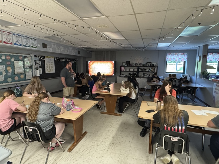 eagles_jcms's tweet photo. Congressional Academy Day #1 with @ACHIEVE @EPIC and @KEDCGrants Today, students learned about their communities’ histories and toured a local settlement at Paintsville’s Mountain Homeplace! https://t.co/CpjLBmBmqd