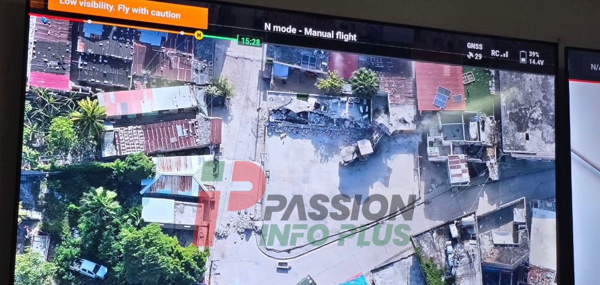 passioninfoplus's tweet photo. Quelques clichés montrant des véhicules blindés et engins lourds de la PNH en position à Village de Dieu, le lundi 1er juin 2026. Selon nos informations, l’opération des forces de l’ordre suit son cours dans la zone. #PIP https://t.co/XLDvCrU5Ku