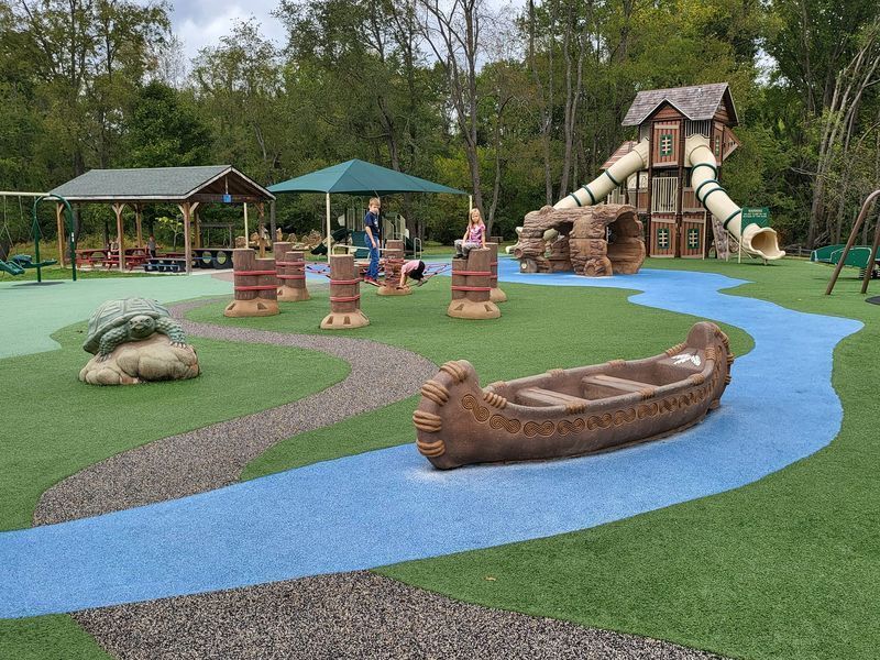 OldhamCoKY's tweet photo. 🌞 Get outside and enjoy beautiful Oldham County with the kiddos this summer!🌞  Explore amazing hiking, trails, parks, botanical gardens, nature preserves &amp; MORE! 

🌳 PLAN HERE: https://t.co/5sWoDT3iDL 

#TourOldhamCountyKY 
#OnlyInOldhamKY #TravelKY https://t.co/jf0LV4V2hV