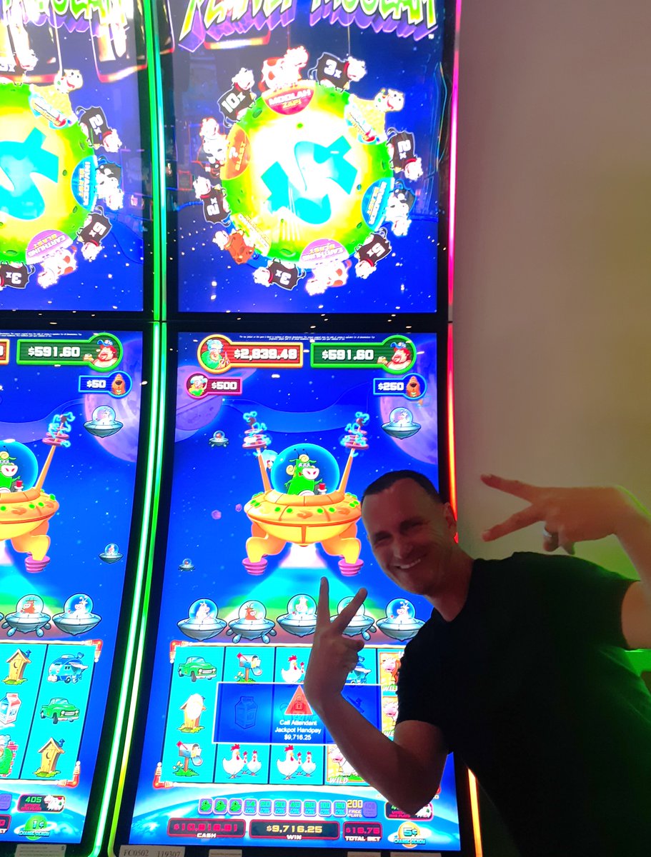 HoChunkMadison's tweet photo. ✌️✌️

We're happy😍 because this guest is so happy‼️🤩

This $9,716.25 win playing Journey to the Planet Moohlah🐄👽 on Saturday, 05/30 has us celebrating!🎉

Join the party in the comment section👇🥳

#Winnings #BIGWIN #ImaginationToCelebration https://t.co/JzwJa2ncFF