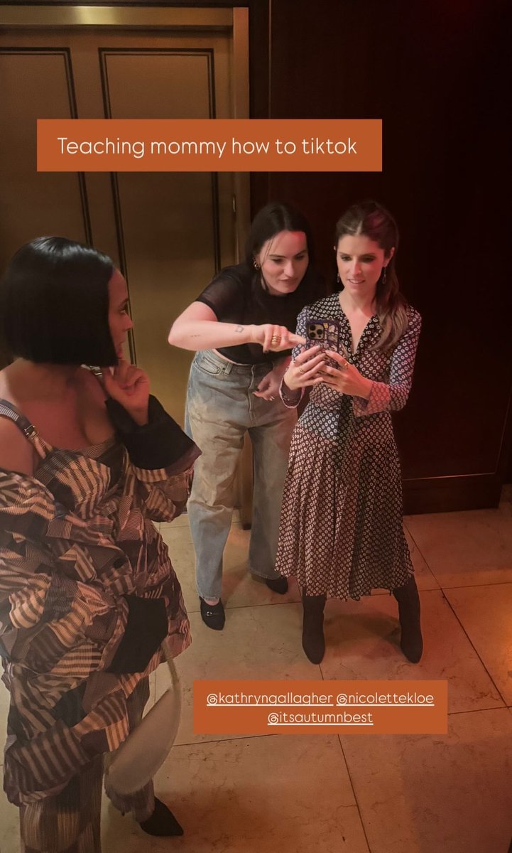 asimpIefavor's tweet photo. woman of the hour you are that bitch https://t.co/3lC4FGkC7q