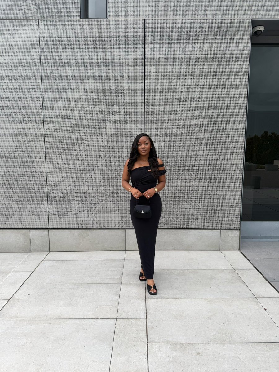 noellmoni's tweet photo. wedding szn 🖤 https://t.co/YGSQWJrQwq