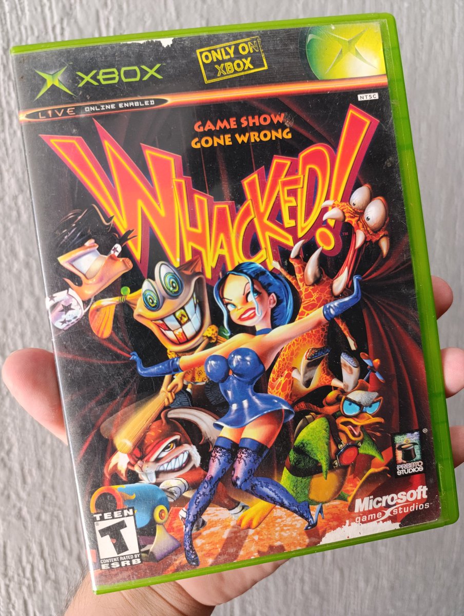 DanielSanGMR's tweet photo. Nunca entendí bien esa maña de obsesionarse porque los juegos de segunda mano vengan con el manual hasta que compré Whacked! Para Xbox.

La vida, de hecho, a veces te da muy buenas sorpresas. https://t.co/yy2XB8Q8zc