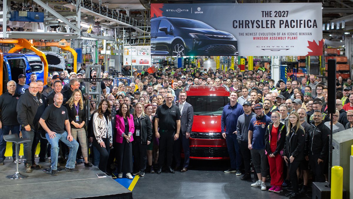 StellantisNA's tweet photo. The refreshed 2027 @Chrysler Pacifica is rolling off the line at the Windsor Assembly Plant, continuing more than four decades of minivan innovation. Huge thanks to the Windsor team for their craftsmanship and dedication! https://t.co/5MSMx9wZOc