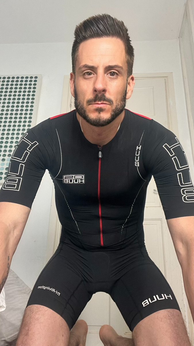 jhgkentman's tweet photo. Lycra / Spandex Lovers https://t.co/p6nYEaxZfg
