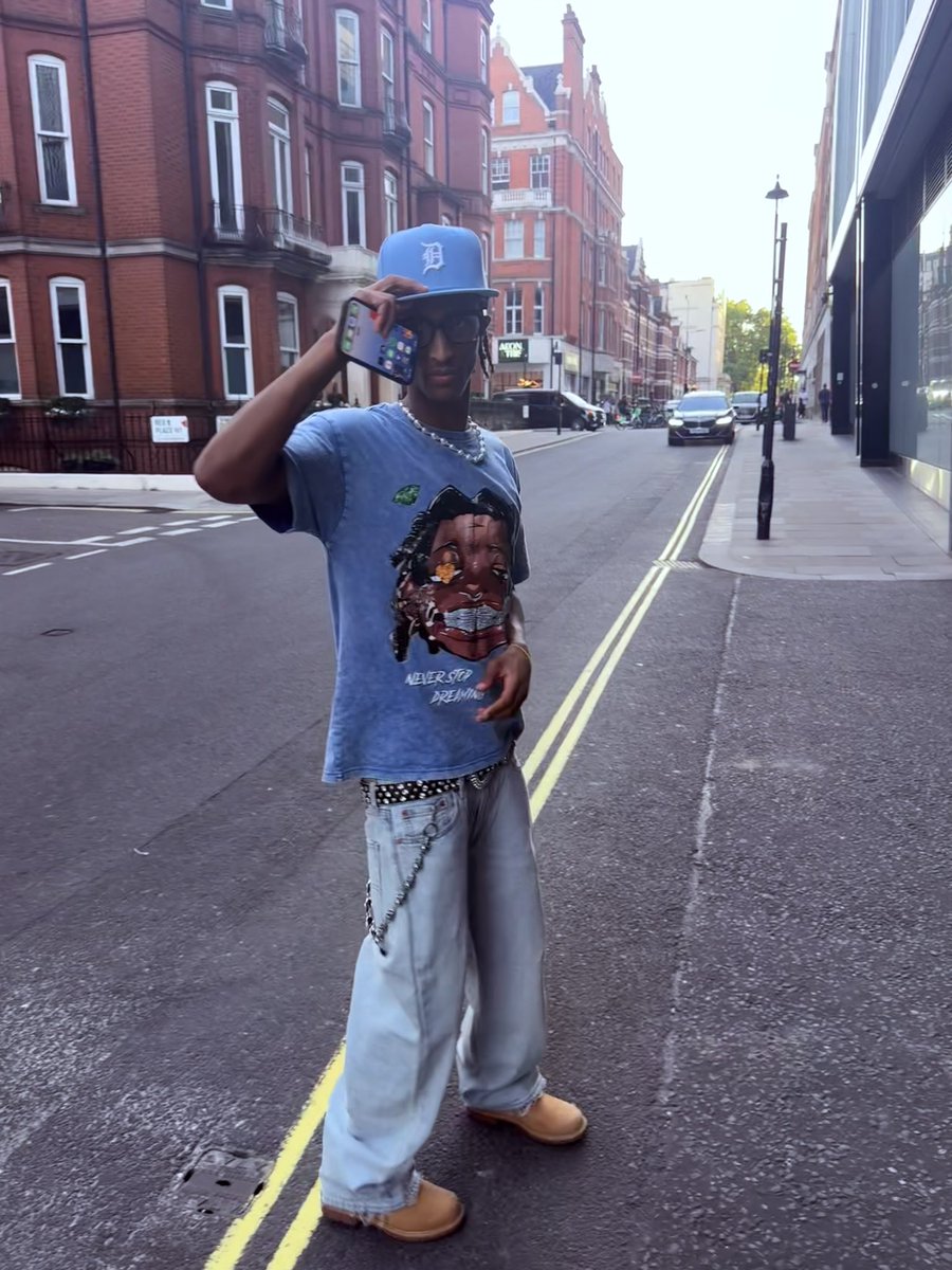 AJDeniro's tweet photo. Only way you’ll see me in blue🩵 https://t.co/vouONQeOWu