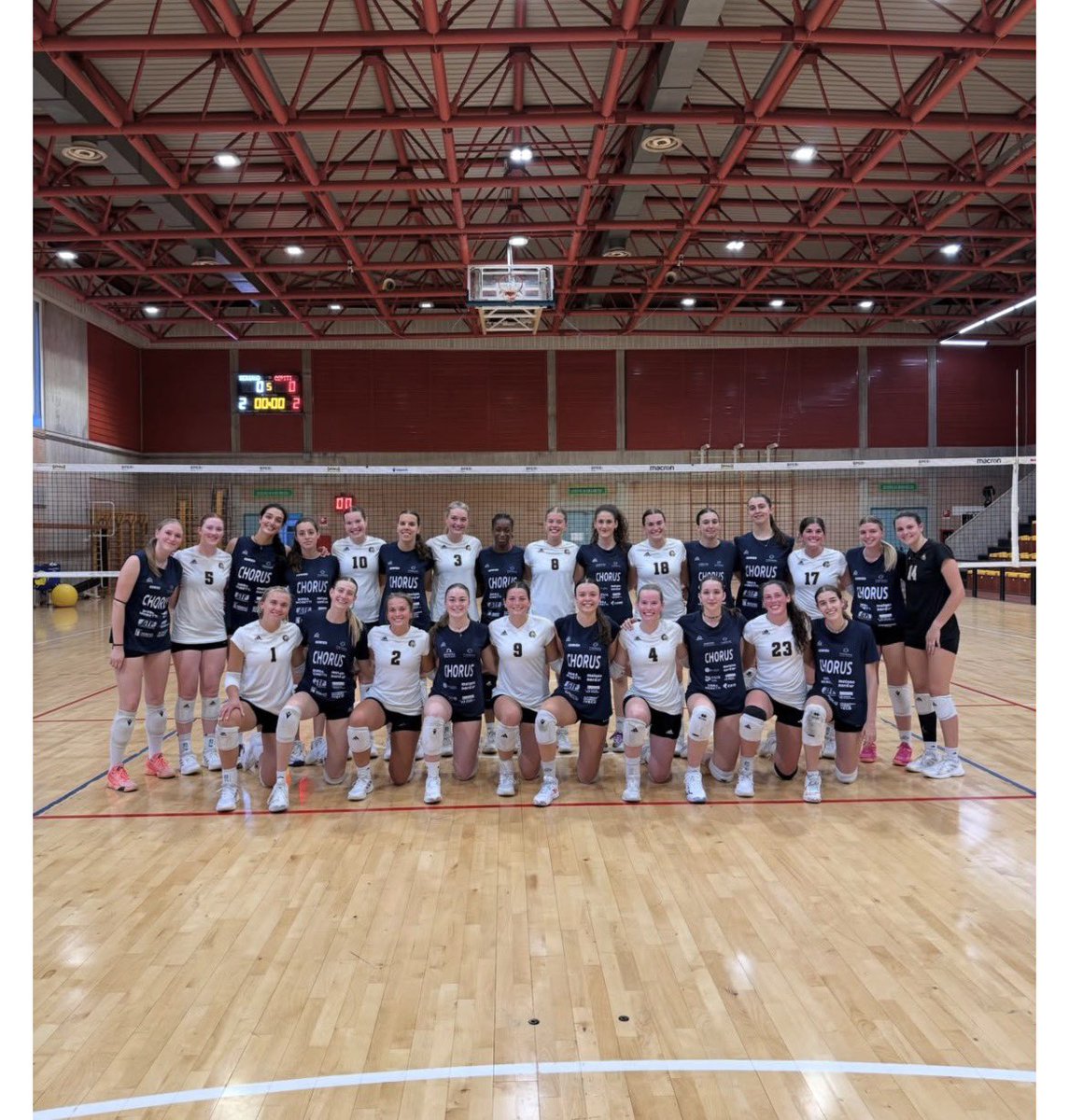 SMSUVolleyball's tweet photo. Thank you Chorus Volley for hosting us today! We had so much fun playing and meeting you all! https://t.co/Q1ClIJoMbH