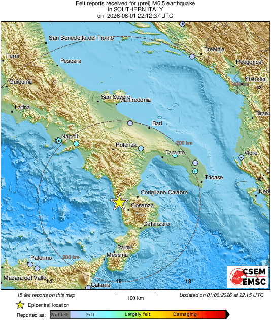 LastQuake's tweet photo. #Earthquake 25 km NW of Montalto Uffugo (#Italy) 4 min ago (local time 00:12:36). Colored dots represent local shaking &amp; damage level reported by eyeswitnesses. Share your experience via:
📱https://t.co/QMSpuj6Z2H
🌐https://t.co/XM9Yf7xcCT https://t.co/M3qBhsL1ZP