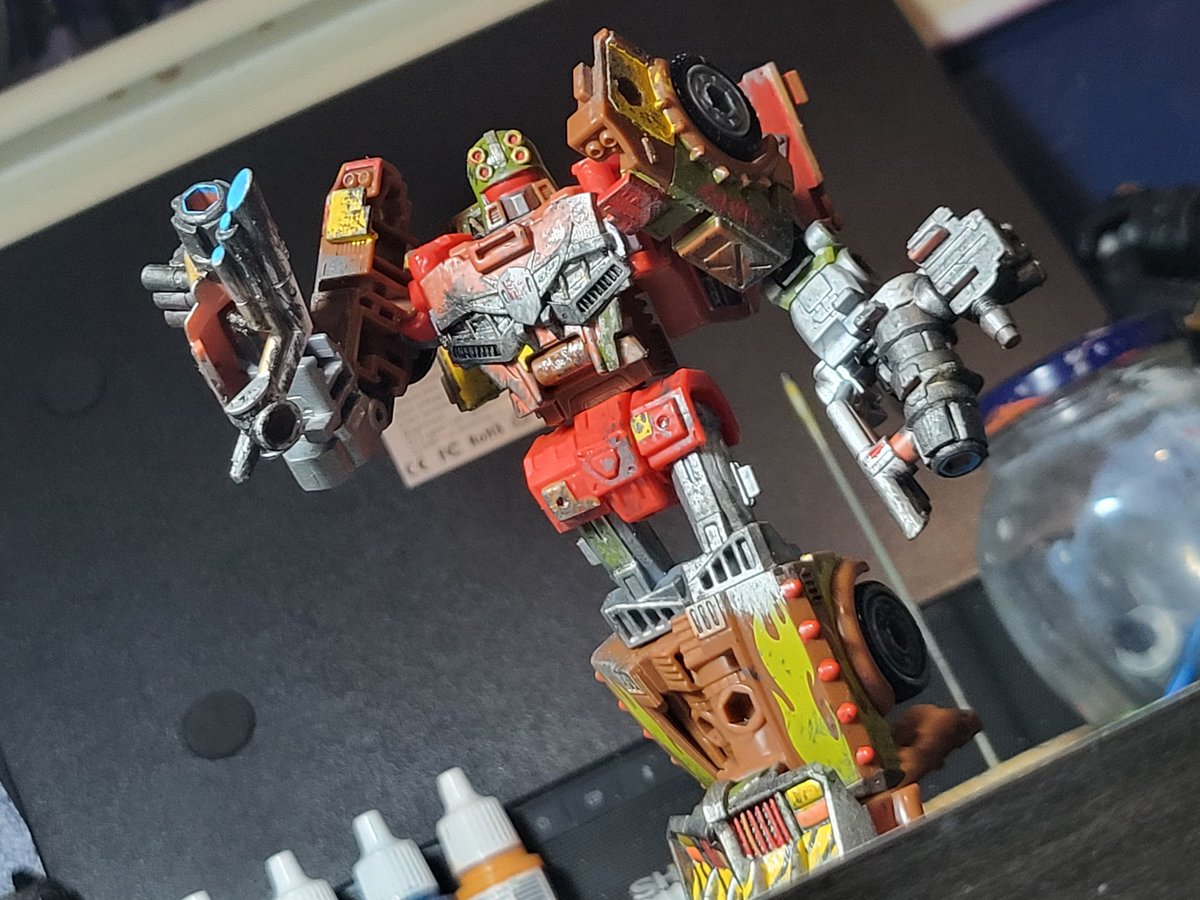 OmegaRedArts1's tweet photo. JUNE-KION CUSTOMZ VOL 1 JALOPY
(1/3)
#transformersreanimated #transformers #transformersriseofthebeasts #transformersmtmte #transformerscustom https://t.co/GZPfnXfeTV
