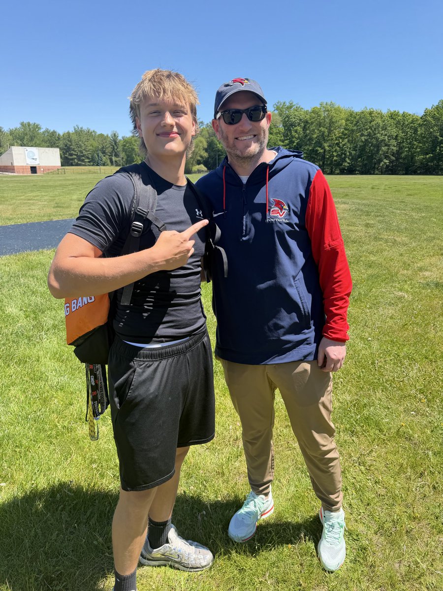 _BrockTaylor's tweet photo. Great time working @Northwoodfball with @ReggieWynns @RisingStars6 hosting his midland mega camp! Best in the world. Got to talk to a lot of coaches and create new ever lasting relationships. Can’t wait to keep working💪! @CoachAnnese @Coachprince21 @CoachEReinhart @GVSU_FBRecruits @MichFBFrenzy @mwfbrecruiting @TheD_Zone @coachfitz51 @CoachChapin @CoachBoom26 @FranBrownCuse @FBCoachEngle @CoachJasonMiran @CoachFoster23 @owen_schuessler @CoachMGSimon @NMUCoachJanus @CoachWooster