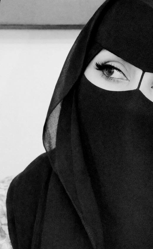 f___z3's tweet photo. " أنتي من يومك أعجوبه . . ونسلك نسل حور 
ما تعدّوك العذارى — مشي ولا حبي "❣️. #كلام_من_القلب https://t.co/v85wShP9Zz