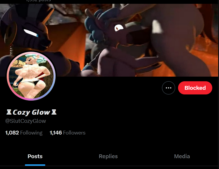 MoonlyteGrace's tweet photo. // BTW, just when you think someone will be okay to RP with...

That Cozy Glow also follows other pxdos. https://t.co/4x739vYQ8k