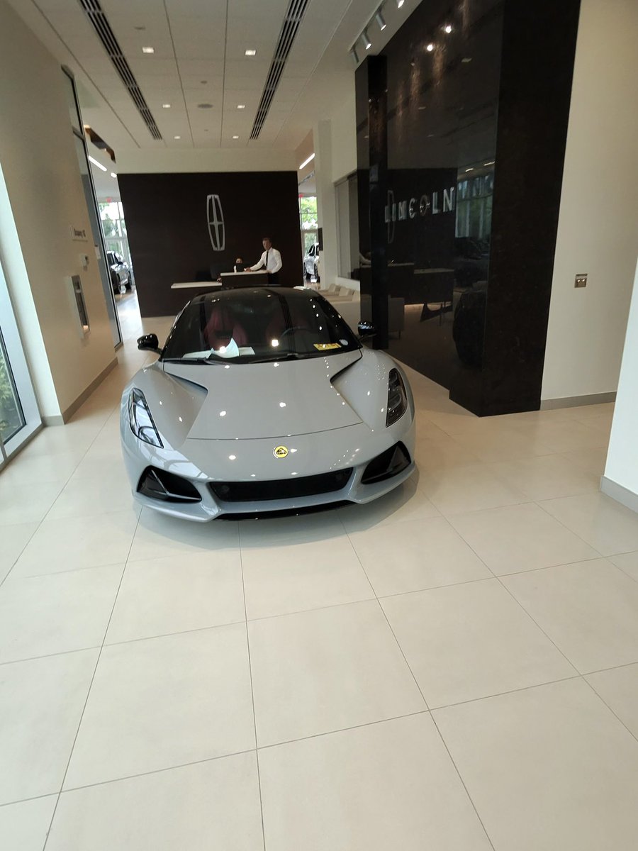 StevefromtheATL's tweet photo. Trading can get you some nice things, if you treat it right. There will be loses along the way, but keep pushing! 

Today I was down $10,000 by 12 noon, made it all back plus $7,000 trading $NDX https://t.co/Cv3a9zTVHM
