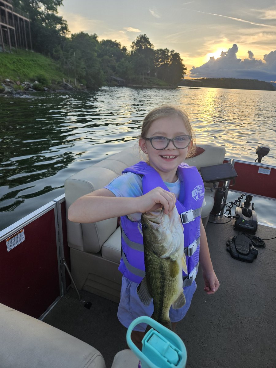 bshell00's tweet photo. @TackleWarehouse #girlsfishtoo2026 https://t.co/ltV6f3z6bl