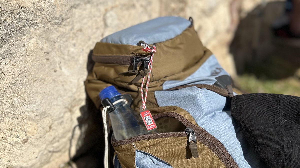 QR_Mine's tweet photo. Short break. Kept walking. Forgot backpack. QR Mine gives honest finders an easy way to write to you – without a visible phone number on the backpack. https://t.co/DcibroEzpD #Backpack #QRMine #hiking https://t.co/BLGnTDREgV