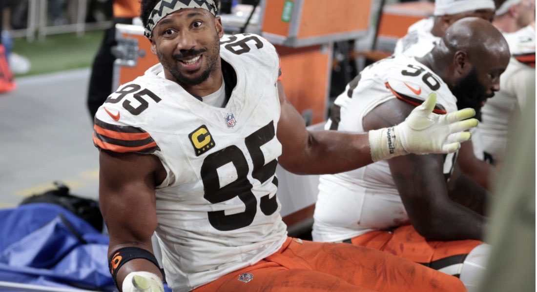 JimmyWatkins95's tweet photo. The Myles Garrett trade is not about him or Jared Verse. It's about Andrew Berry, Deshaun Watson and the biggest loser in Monday's blockbuster. 

You. 

Column on a dark day for the franchise and its fans: https://t.co/UjTzcpsBX1 https://t.co/8DsyvVLVtf