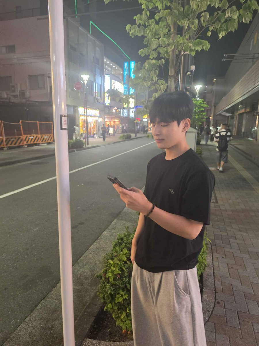 lunxtichai's tweet photo. [ CH0R0NG Discord ] 

❤️❤️❤️ https://t.co/b4k72p3UHv