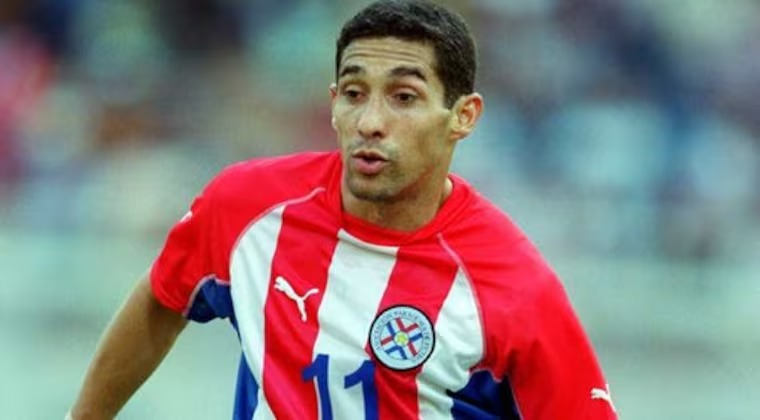 delpynews's tweet photo. ▶️ PIDEN AYUDA PARA HIJO DE EXALBIRROJO | 🙏🏥

Jorge “Campitos”, hijo del exfutbolista de la Selección Paraguaya Jorge Luis Campos, se encuentra internado en terapia intensiva.

🤝 Familiares y amigos impulsan la campaña solidaria “Todos por Campi” para acompañar a la familia y cubrir gastos médicos.

🎶 Una de las actividades será este 2 de junio en Kilkenny, donde lo recaudado será destinado a su beneficio.

🍽️ Además, el 11 de junio se realizará una comilona solidaria con entradas a G. 50.000.

📸todosporcampi (Instagram)