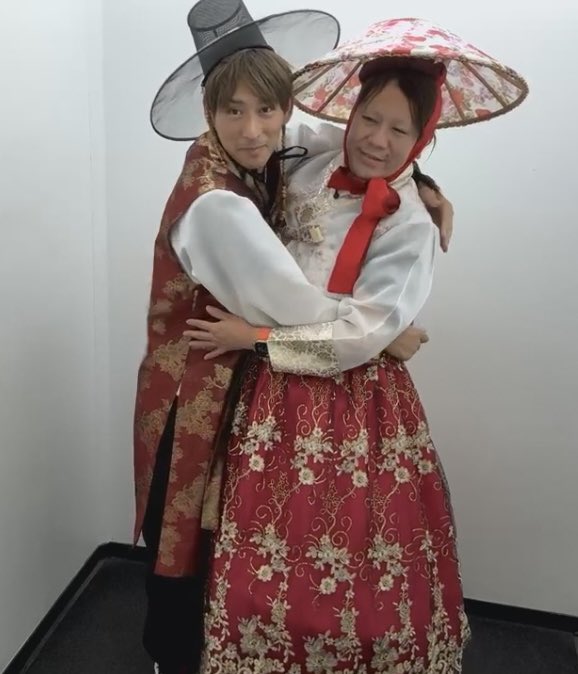 arice711994893's tweet photo. 仲直りして、別の韓服屋でレンタルして今ココw何してんのほんとw
でもさっきの韓服よりこっちの方が可愛いわw

#藤沢なな #もんじょり #そーくん #そくそ #kick https://t.co/XQnwWj77Cf