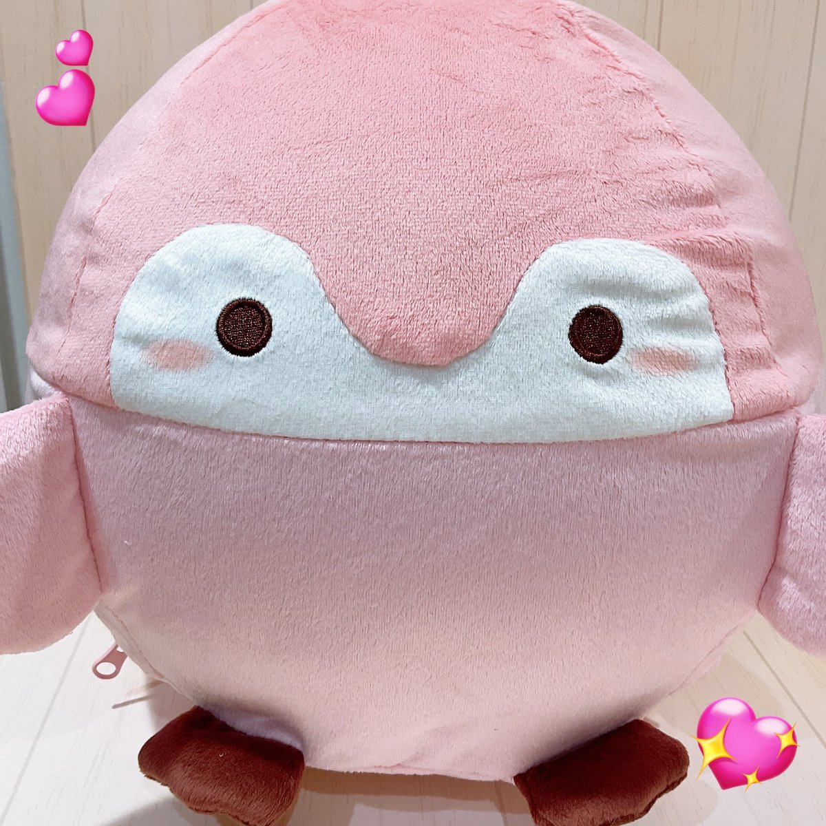 koupenchan_shop's tweet photo. 🍀#コウペンちゃんのおみせやさん大阪梅田店🍀

＼ ✨クッション✨ ／

#コウペンちゃん の 『ビーズクッション』が入荷いたしました❣️

まんまるしていてとってもかわいい💕

ぜひチェックして下さい🎶 https://t.co/WoZjHDWuuL