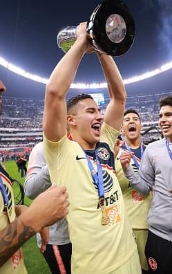 gerarf958's tweet photo. @Jesus_Bernal 12 weyes con presente o pasado en América fueron convocados al mundial 

Fidalgo🏆🏆🏆
Reyes🏆🏆🏆
Zende🏆🏆🏆
Rodríguez 🏆🏆🏆
Sebas🏆🏆🏆
Quiñones🏆🏆
Aguirre🏆
Raul🏆
Álvarez🏆 
Ochoa🏆
Hasta el estúpido de Jorge Sánchez 🏆
El único no campeón fue Viñas ❌ https://t.co/6b79WPQrbL