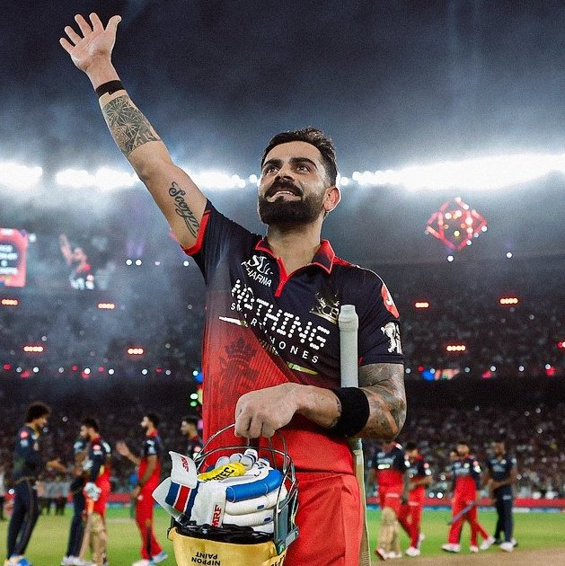 worshipVK's tweet photo. Zaheer Khan on how big Kohli the IPL player is 🚨

"He should be called Mr. IPL now. Next season he's likely to touch 10K runs, already has a POTM in an IPL final, two 50s in IPL finals and four consecutive 600+ run seasons. And how can we forget 973? For me, it's him. What more can a player do individually? He is the greatest this league has seen." 👑